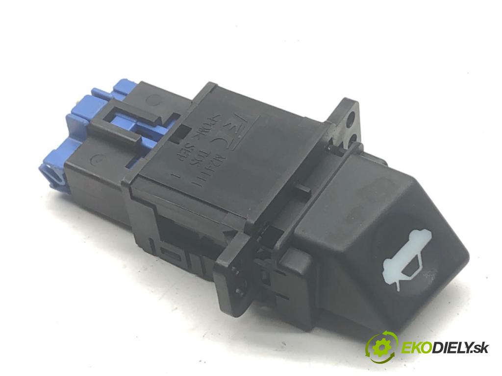 ACURA TL sedan 2004 198 kW 3.2 S 3210 Prepínač otvárania dverí M24111 M19902 (Prepínacie páčky pod volantom)