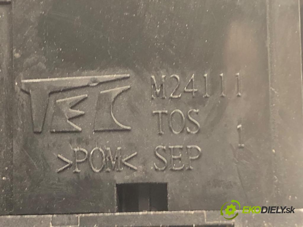 ACURA TL sedan 2004 198 kW 3.2 S 3210 Prepínač otvárania dverí M24111 M19902 (Prepínacie páčky pod volantom)