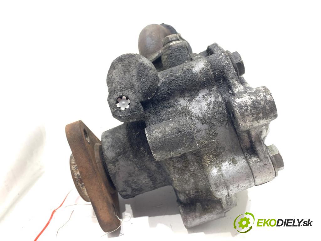 VW PASSAT B5 FL sedan 2004 96 kW 1.9 TDI 1896 pumpa servočerpadlo 8D0145177Q (Servočerpadlo)