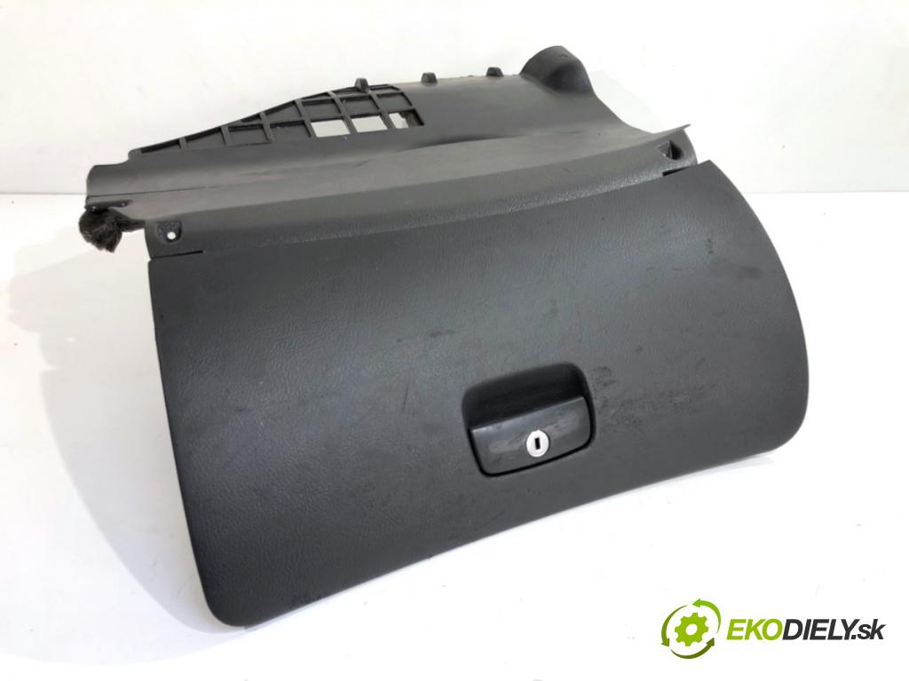 VW PASSAT B5 FL sedan 2004 96 kW 1.9 TDI 1896 Priehradka, kastlík spolujazdca 3B1857101 (Priehradka (kastlík))