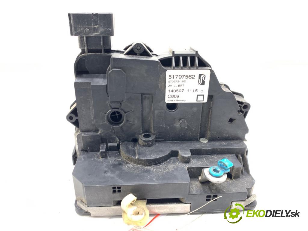 FIAT GRANDE PUNTO liftback 2007 57 kW 1.4 (199AXB11, 199AXB1A, 199BXB1A, 199AXL1A) 1368 zámok dveře pravý přední část 51797562