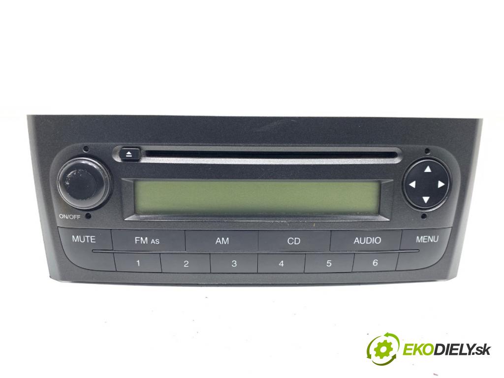 FIAT GRANDE PUNTO liftback 2007 57 kW 1.4 (199AXB11, 199AXB1A, 199BXB1A, 199AXL1A) 1368 RADIO 735446970 (Audio zariadenie)