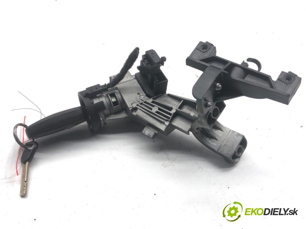 FIAT GRANDE PUNTO liftback 2007 57 kW 1.4 (199AXB11, 199AXB1A, 199BXB1A, 199AXL1A) 1368 spinačka 51793074 (Spínacia skrinka)