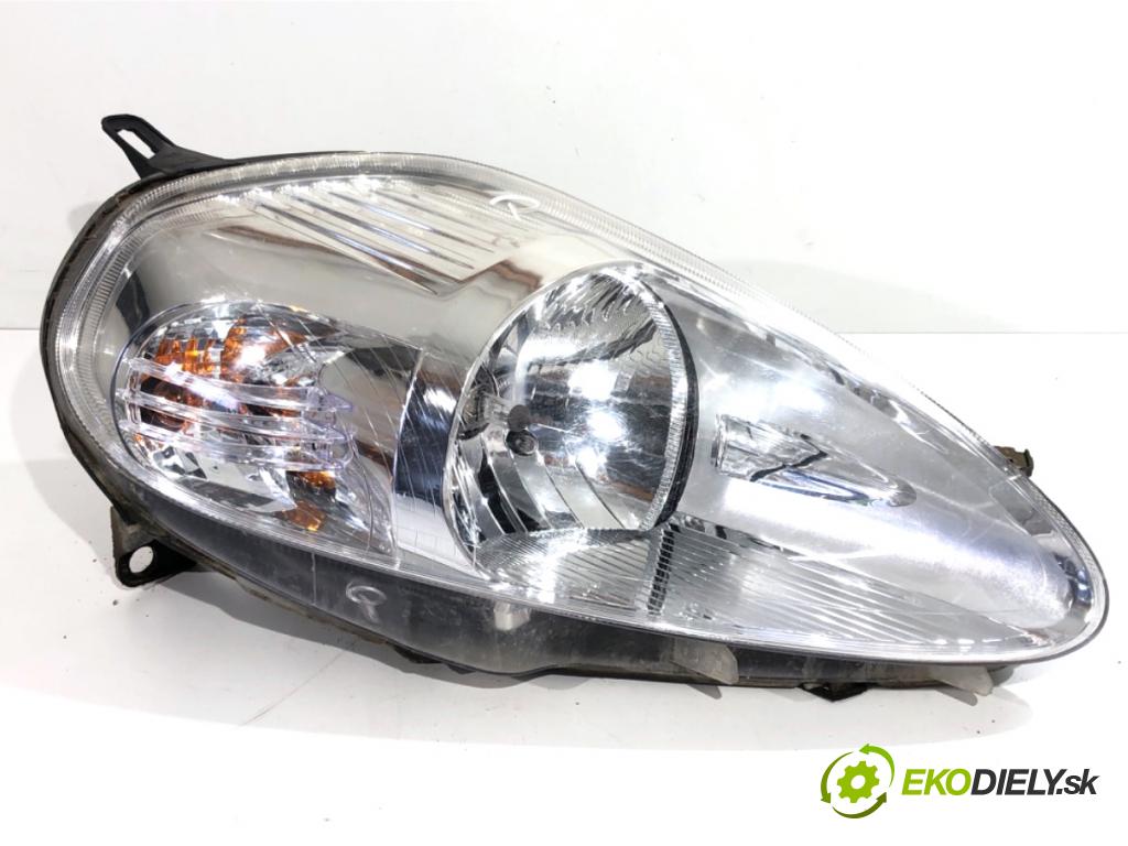FIAT GRANDE PUNTO liftback 2007 57 kW 1.4 (199AXB11, 199AXB1A, 199BXB1A, 199AXL1A) 1368 světlomet pravý přední část 