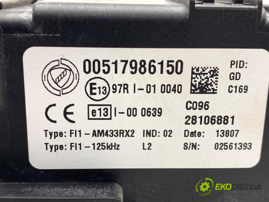FIAT GRANDE PUNTO liftback 2007 57 kW 1.4 (199AXB11, 199AXB1A, 199BXB1A, 199AXL1A) 1368 Modul BSI 00517986150 (Poistková skrinka)