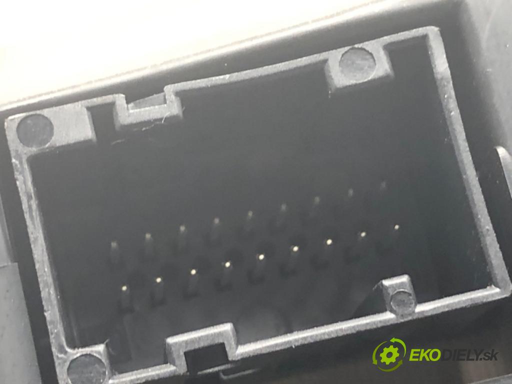 FIAT GRANDE PUNTO liftback 2007 57 kW 1.4 (199AXB11, 199AXB1A, 199BXB1A, 199AXL1A) 1368 Prístrojovka  (Prístrojová doska)