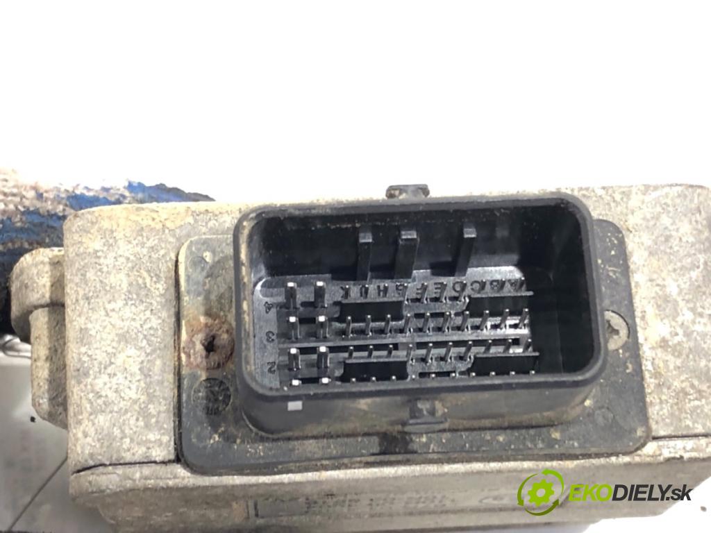FIAT GRANDE PUNTO liftback 2007 57 kW 1.4 (199AXB11, 199AXB1A, 199BXB1A, 199AXL1A) 1368 řídící jednotka LPG 67R-014903