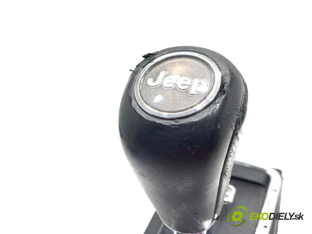 JEEP GRAND CHEROKEE WK SUV 2012 177 kW 3.0 CRD V6 4x4 2987 Kulisa P52124792AB (Rýchlostná páka (kulisa))