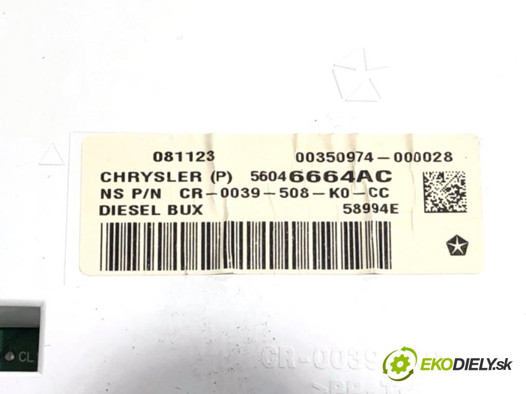 JEEP GRAND CHEROKEE WK SUV 2012 177 kW 3.0 CRD V6 4x4 2987 Prístrojovka 56046664AC (Prístrojová doska)