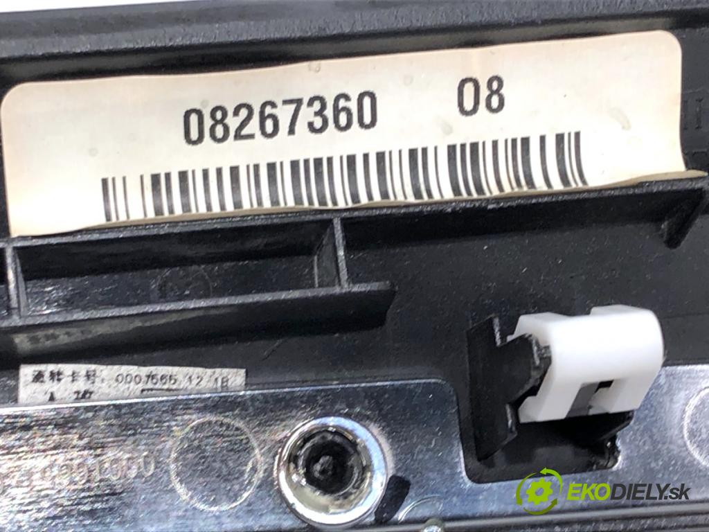 JEEP GRAND CHEROKEE WK SUV 2012 177 kW 3.0 CRD V6 4x4 2987 lišty kryt  (Lišta)