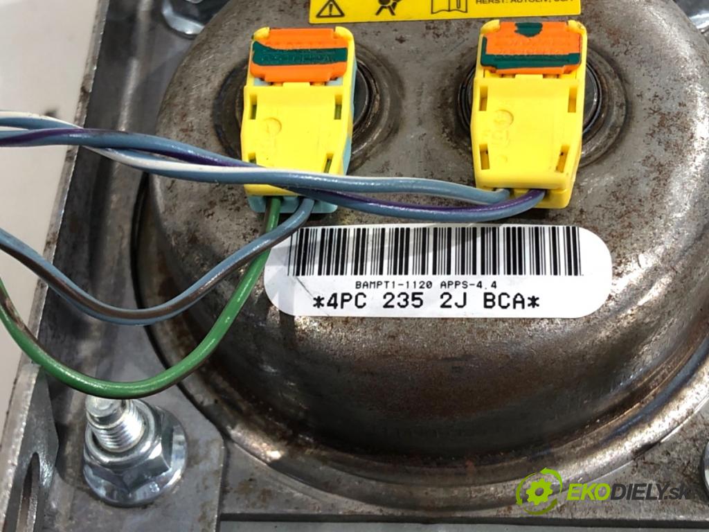 JEEP GRAND CHEROKEE WK SUV 2012 177 kW 3.0 CRD V6 4x4 2987 AirBag spolujezdce  (Airbag)