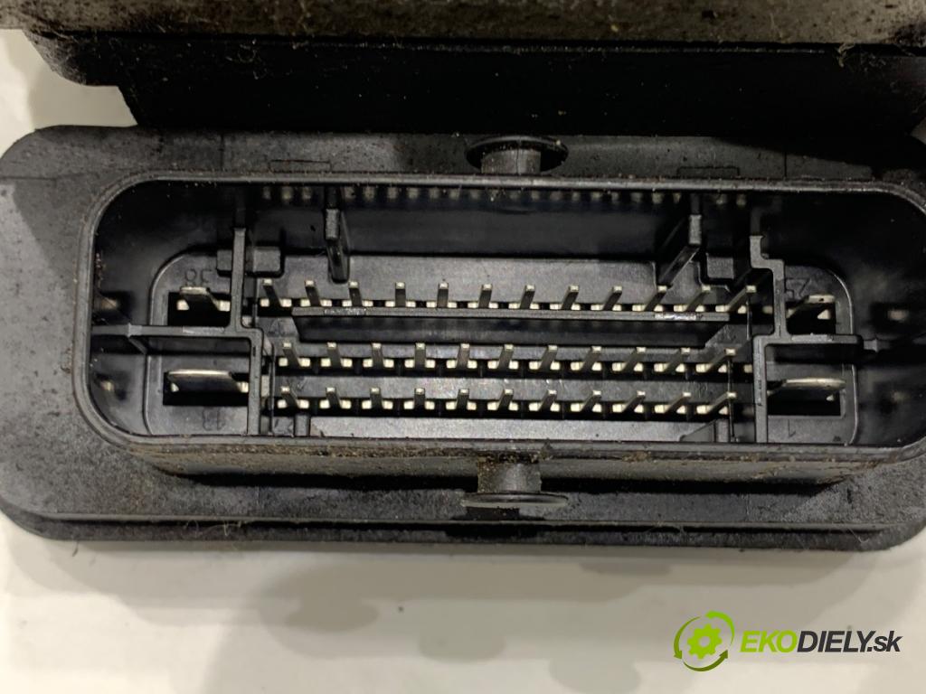 JEEP GRAND CHEROKEE WK SUV 2012 177 kW 3.0 CRD V6 4x4 2987 Pumpa ABS 68164630AA (Pumpa ABS)