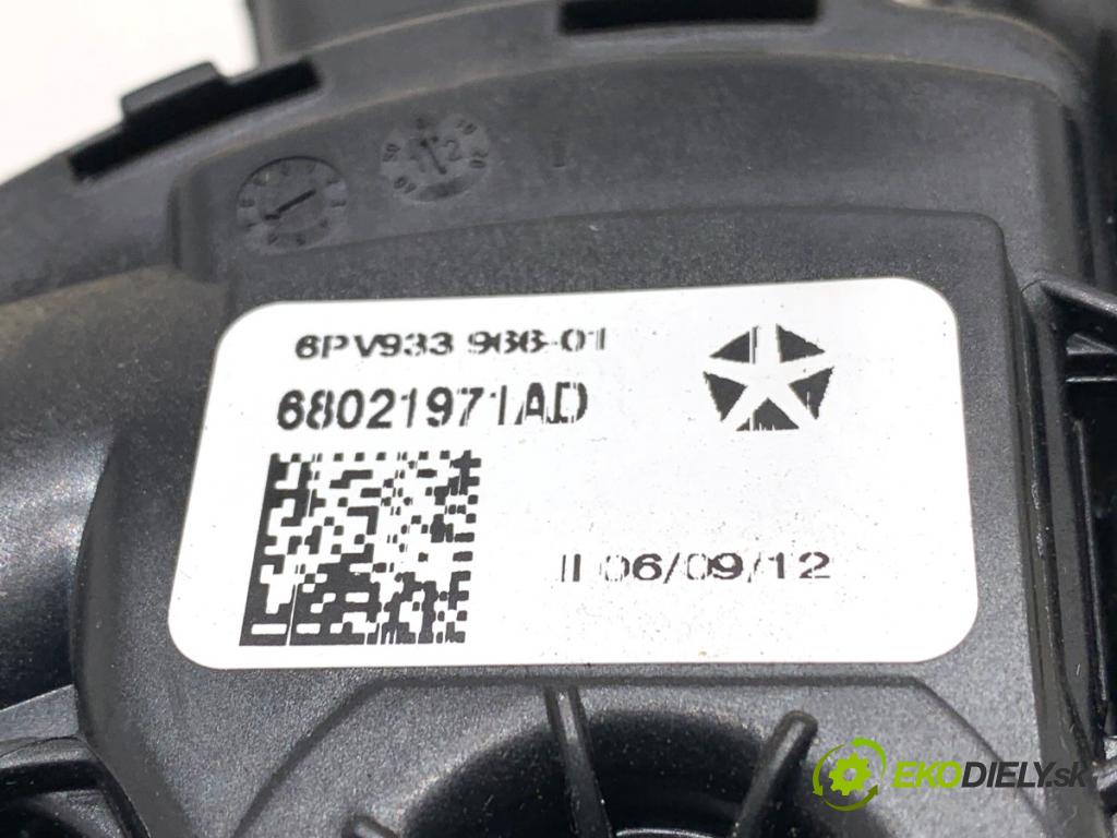 JEEP GRAND CHEROKEE WK SUV 2012 177 kW 3.0 CRD V6 4x4 2987 Potenciometer plynu  (Potenciometer plynového pedálu)