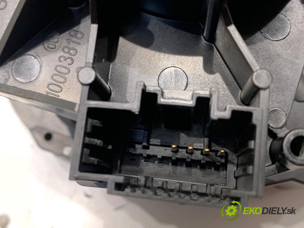 JEEP GRAND CHEROKEE WK SUV 2012 177 kW 3.0 CRD V6 4x4 2987 Prepínač kombinovaný LK10060789 (Prepínacie páčky pod volantom)