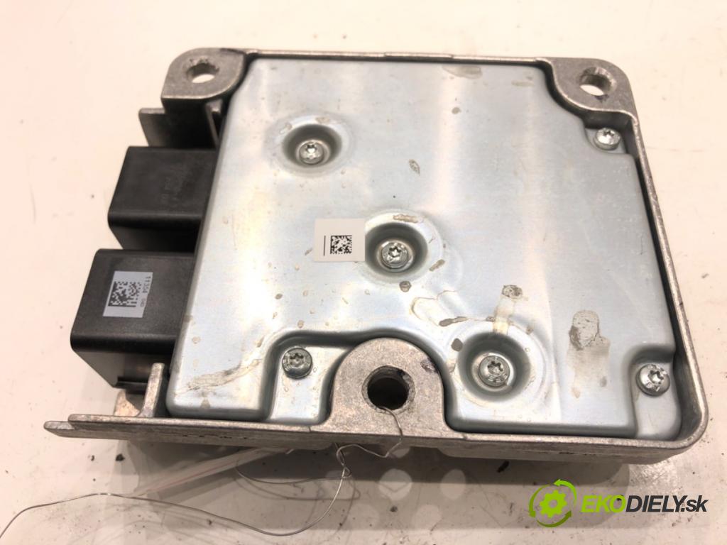 JEEP GRAND CHEROKEE WK SUV 2012 177 kW 3.0 CRD V6 4x4 2987 senzor airbag 68025654AK (Snímač)