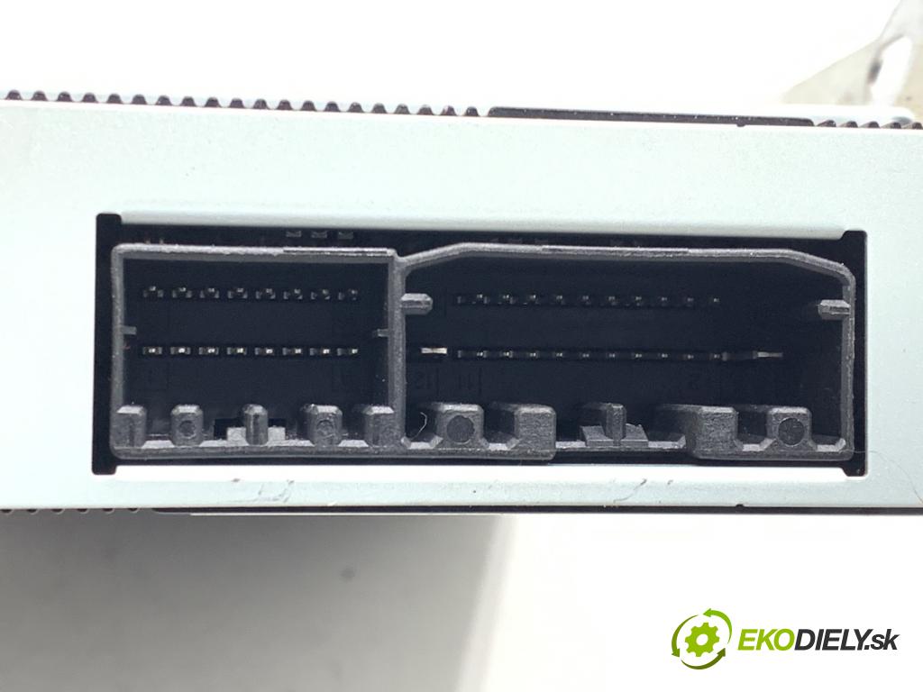 JEEP GRAND CHEROKEE WK SUV 2012 177 kW 3.0 CRD V6 4x4 2987 Zosilňovač 05064533AK (Zosilňovač)