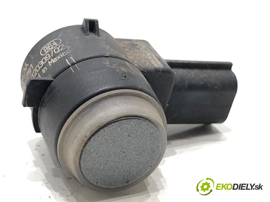 JEEP GRAND CHEROKEE WK SUV 2012 177 kW 3.0 CRD V6 4x4 2987 Snímač PDC 1EW63CDMAA 0263003791