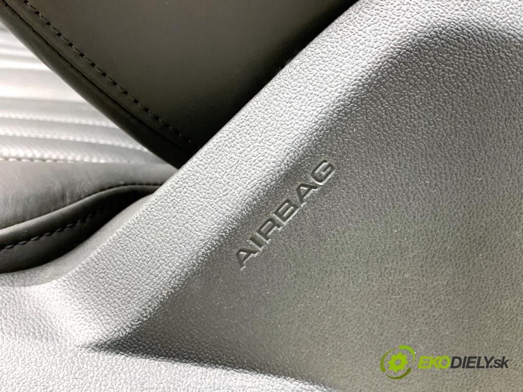 AUDI A7 C8 liftback 2023 195 kW 45 TFSI Mild Hybrid quattro 1984 sedadlo levý přední část