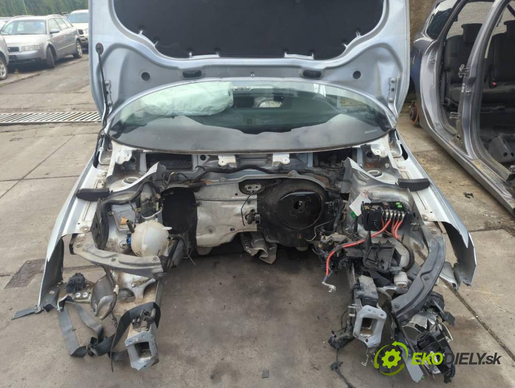 SKODA FABIA III liftback 2017 55 kW 1.0 999 KAROSERIA ČTVRŤÁK blatník zadní část levý pravý práh střecha PODŁUŻNICA levý pravý
