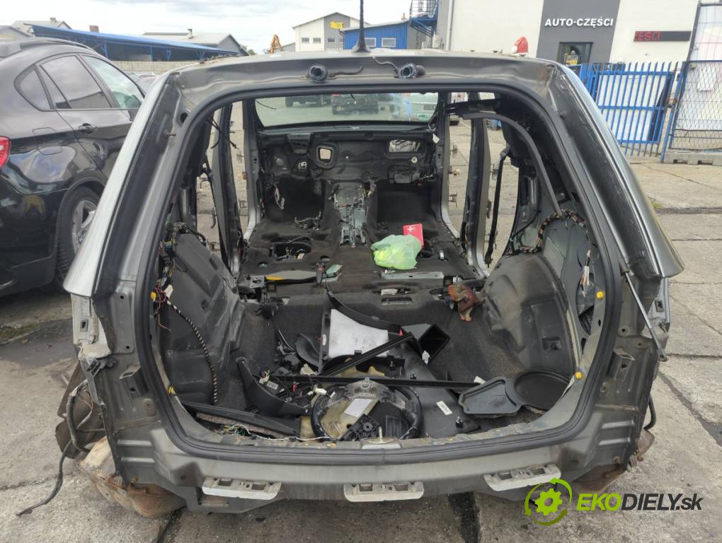 JEEP GRAND CHEROKEE WK SUV 2012 177 kW 3.0 CRD V6 4x4 2987 KAROSERIA ČTVRŤÁK blatník zadní část levý pravý práh střecha PODŁUŻNICA levý pravý
