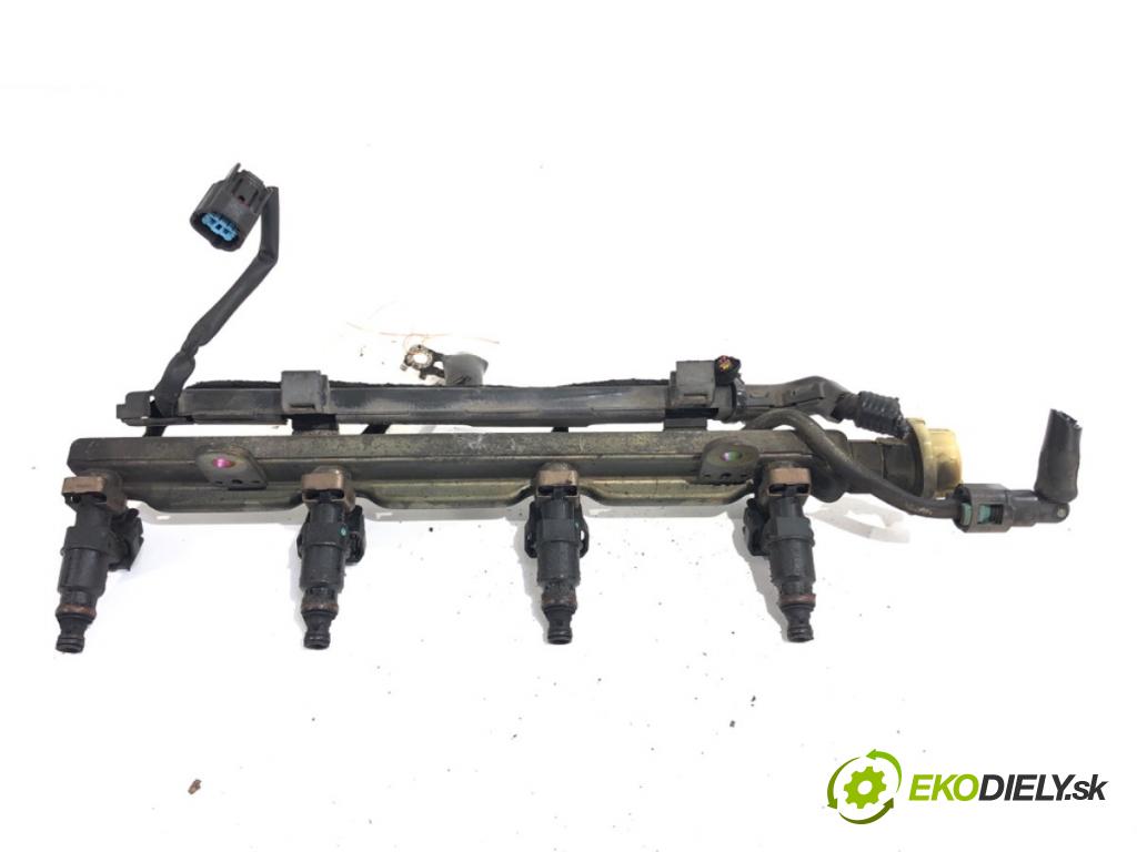 HONDA CR-V II SUV 2002 110 kW 2.0 (RD5) 1998 Lišta vstrekovacia  (Vstrekovacia lišta)