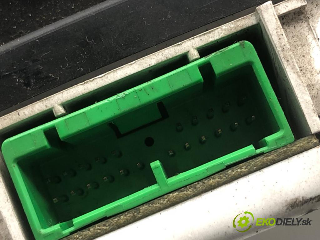 HONDA CR-V II SUV 2002 110 kW 2.0 (RD5) 1998 Prístrojovka HR0299032 (Prístrojová doska)