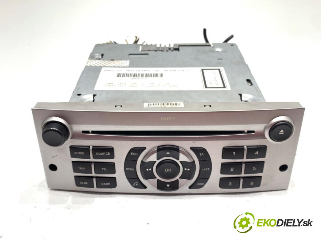 PEUGEOT 407 SW Kombi 2007 100 kW 2.0 HDi 135 1997 RADIO 9660647677 (Audio zariadenie)