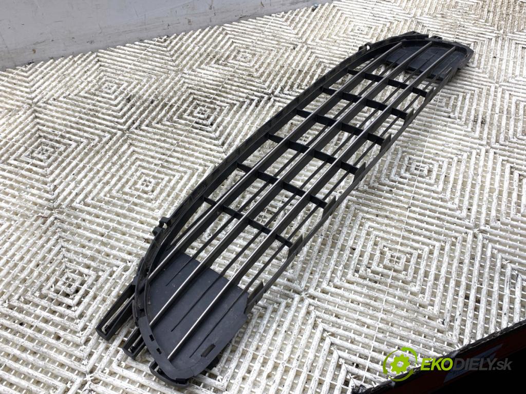 PEUGEOT 407 SW Kombi 2007 100 kW 2.0 HDi 135 1997 mří nárazníka přední část 9659398777 (Přední mřížka (maska chladiče))