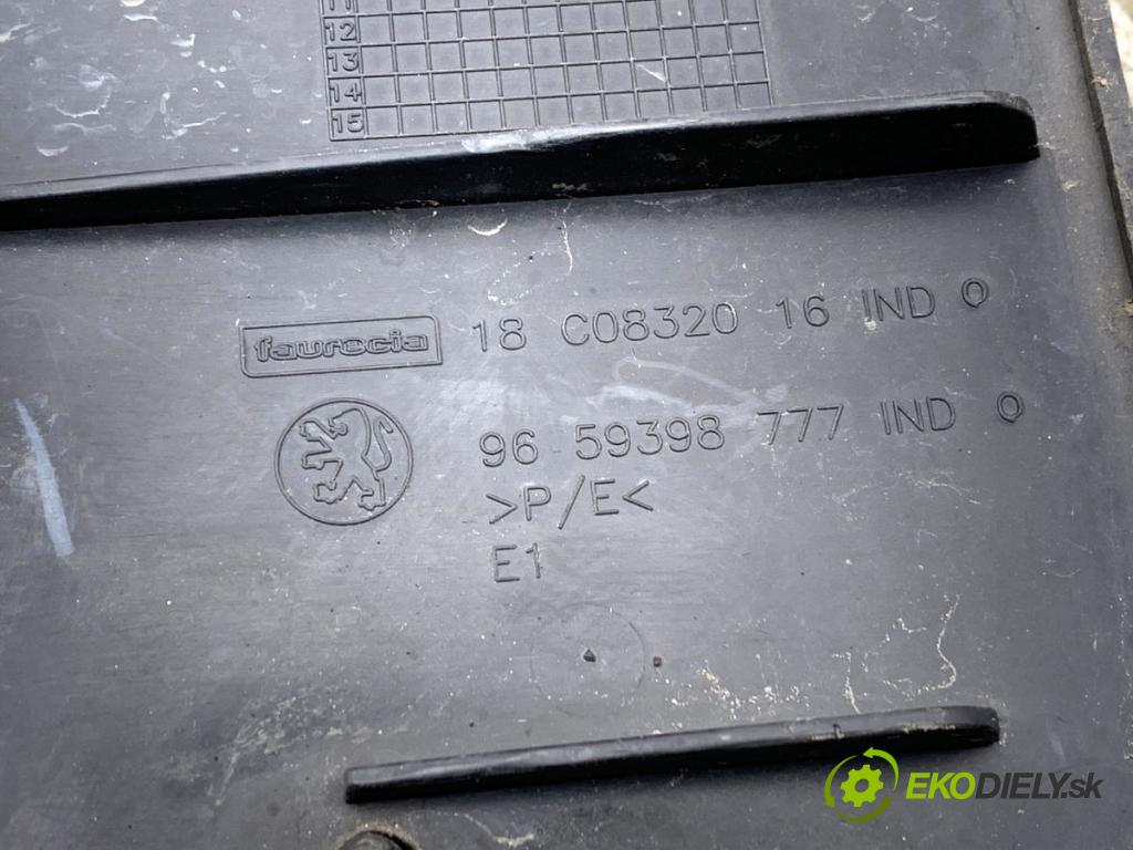 PEUGEOT 407 SW Kombi 2007 100 kW 2.0 HDi 135 1997 mří nárazníka přední část 9659398777 (Přední mřížka (maska chladiče))