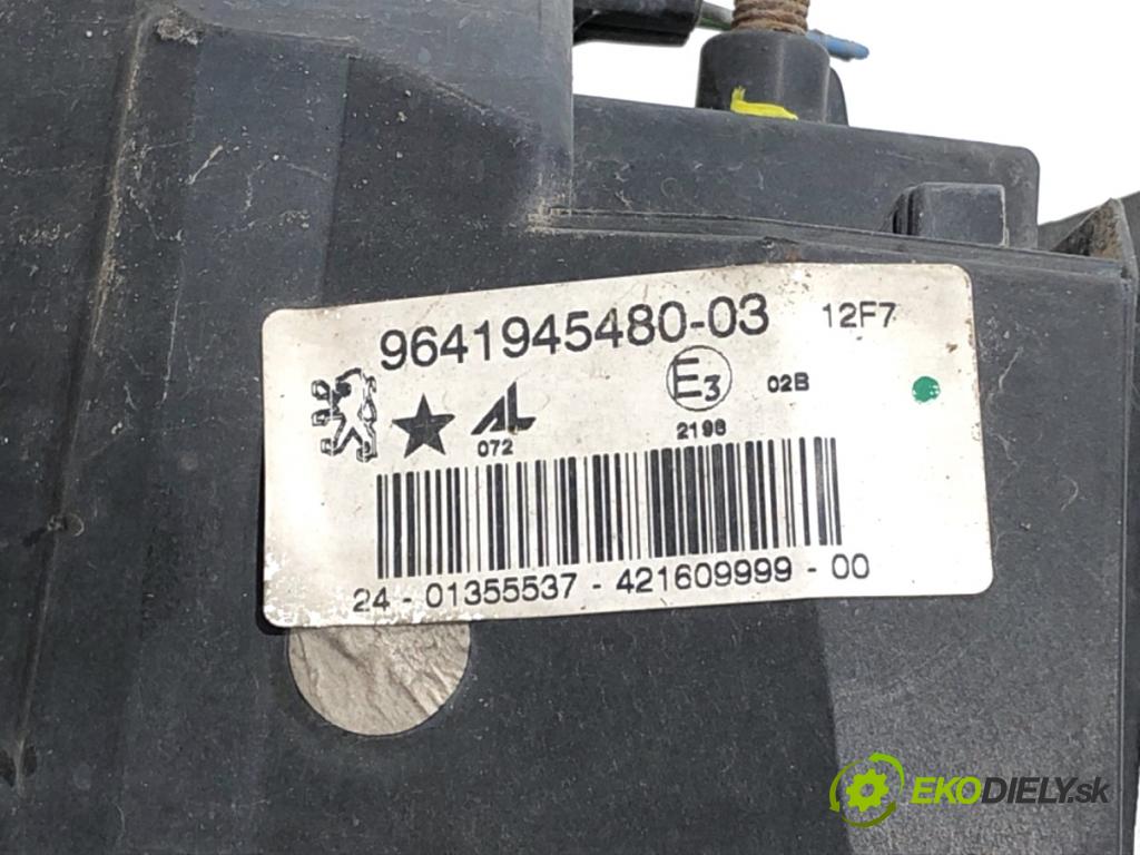 PEUGEOT 407 SW Kombi 2007 100 kW 2.0 HDi 135 1997 hmlové svetlo, hmlovka pravý přední část 9641945480