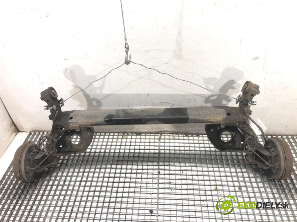 NISSAN MICRA K13 liftback 2015 59 kW 1.2 1198 výztuha zadní část 