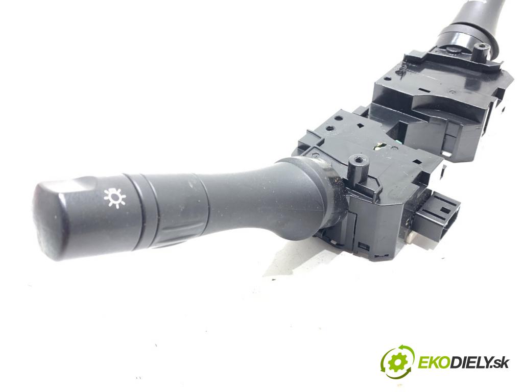 NISSAN MICRA K13 liftback 2015 59 kW 1.2 1198 Prepínač kombinovaný  (Prepínacie páčky pod volantom)