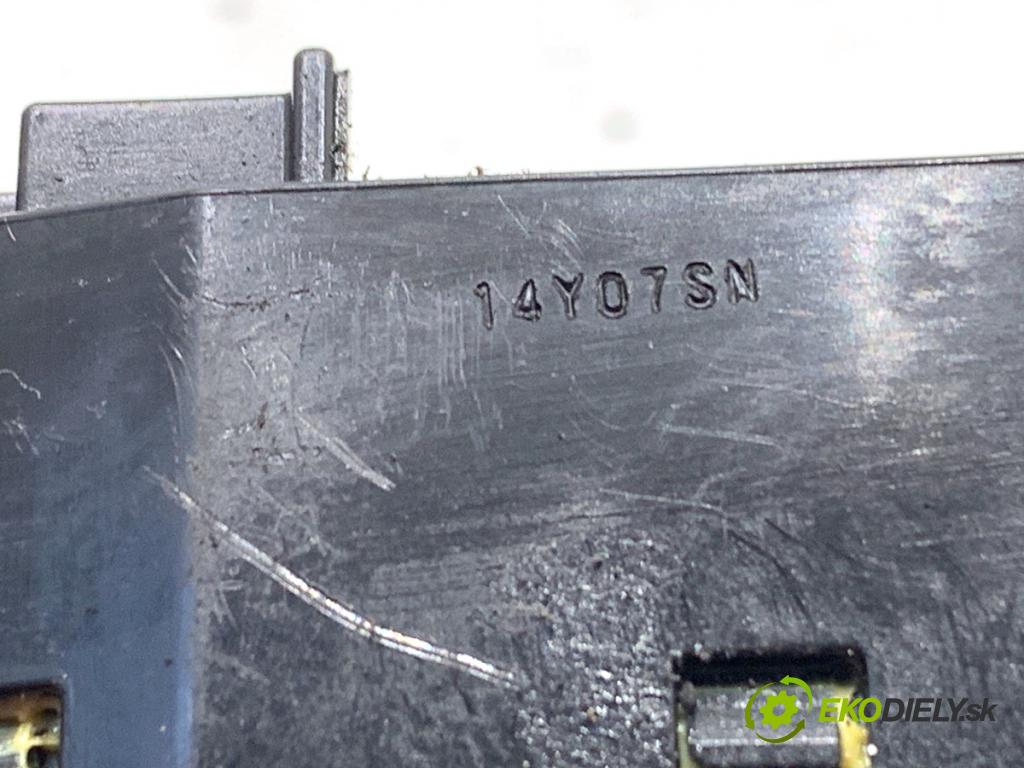 NISSAN MICRA K13 liftback 2015 59 kW 1.2 1198 Prepínač kombinovaný  (Prepínacie páčky pod volantom)