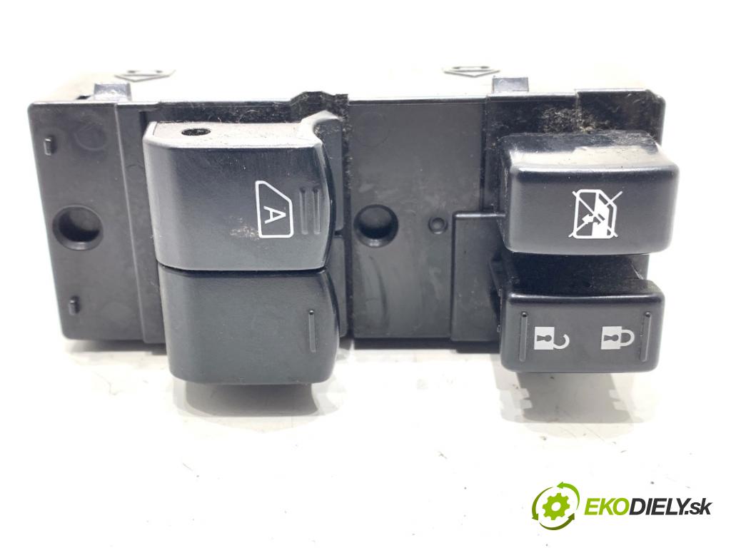 NISSAN MICRA K13 liftback 2015 59 kW 1.2 1198 Prepínač okien  (Prepínacie páčky pod volantom)