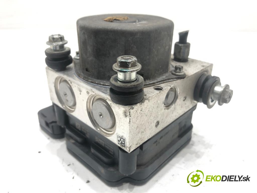 NISSAN MICRA K13 liftback 2015 59 kW 1.2 1198 Pumpa ABS 2265106452 (Pumpa ABS)