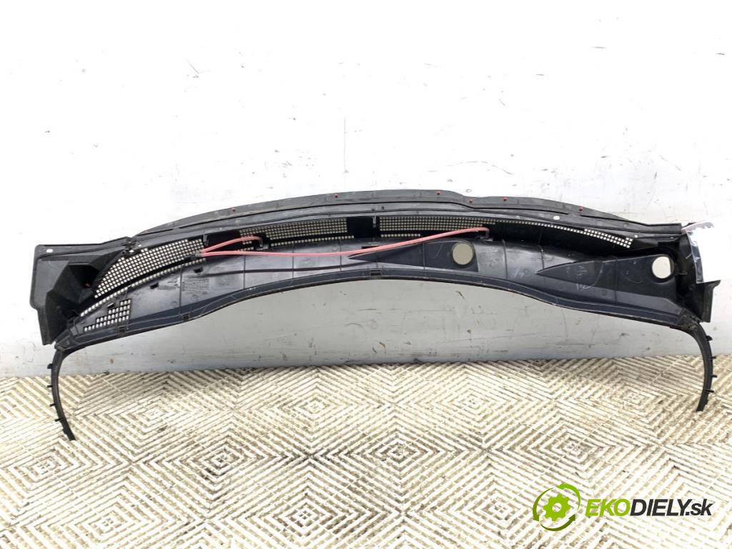 NISSAN MICRA K13 liftback 2015 59 kW 1.2 1198 Torpédo, plast pod čelné okno 668621HB (Torpédo (plast pod čelným sklom))
