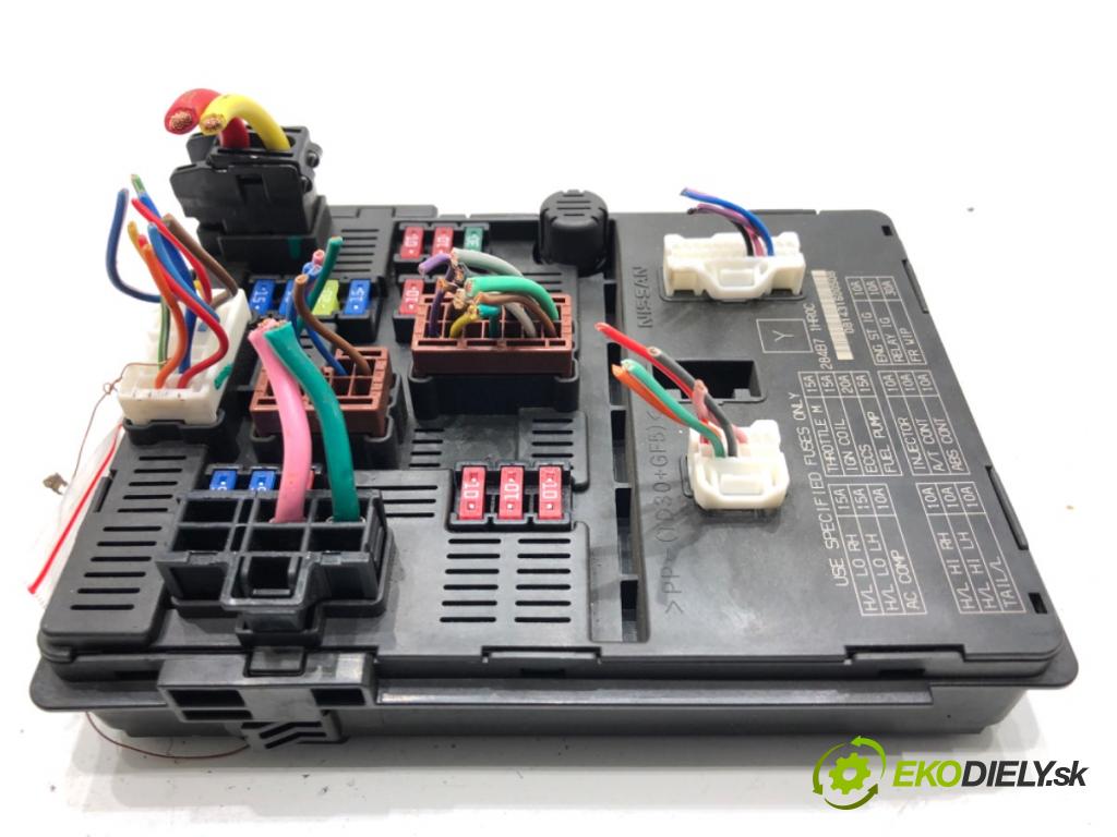 NISSAN MICRA K13 liftback 2015 59 kW 1.2 1198 modul BSI 284B7-1HR0C (Pojistková skříňka)