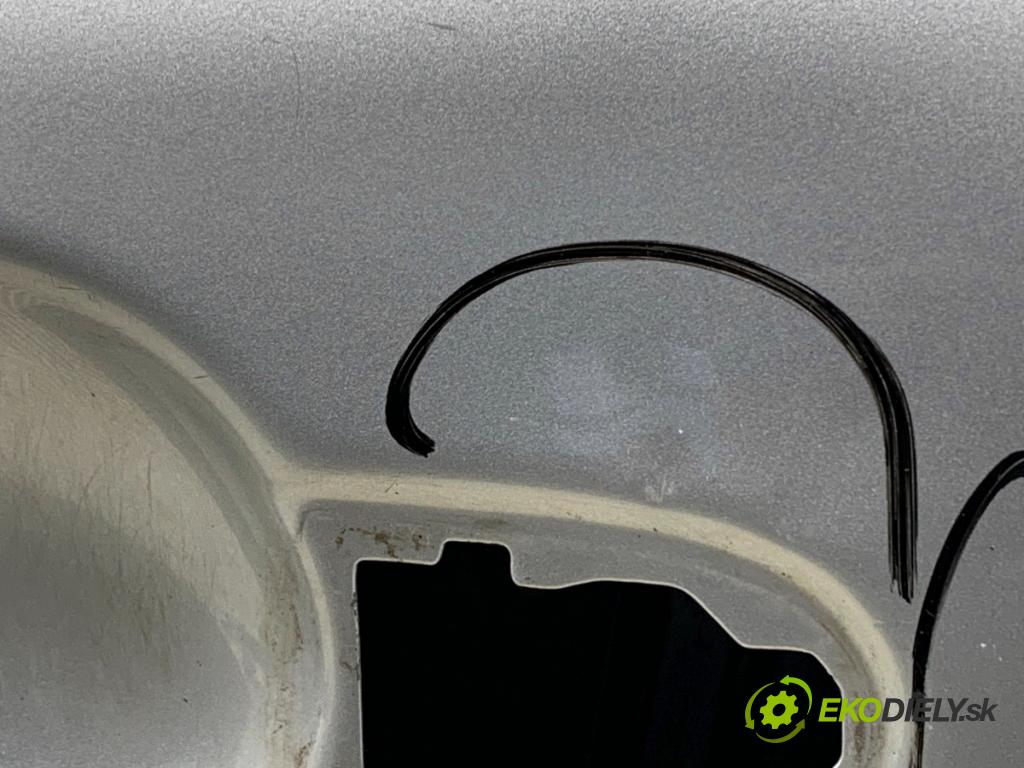 NISSAN MICRA K13 liftback 2015 59 kW 1.2 1198 dveře levý přední část K23