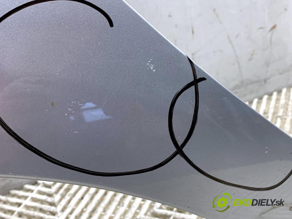 NISSAN MICRA K13 liftback 2015 59 kW 1.2 1198 Blatník ľavy predný K23