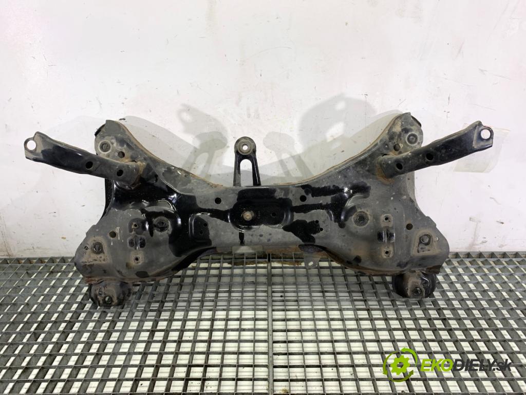 NISSAN MICRA K13 liftback 2015 59 kW 1.2 1198 výztuha pod motor  (Přední výztuha)