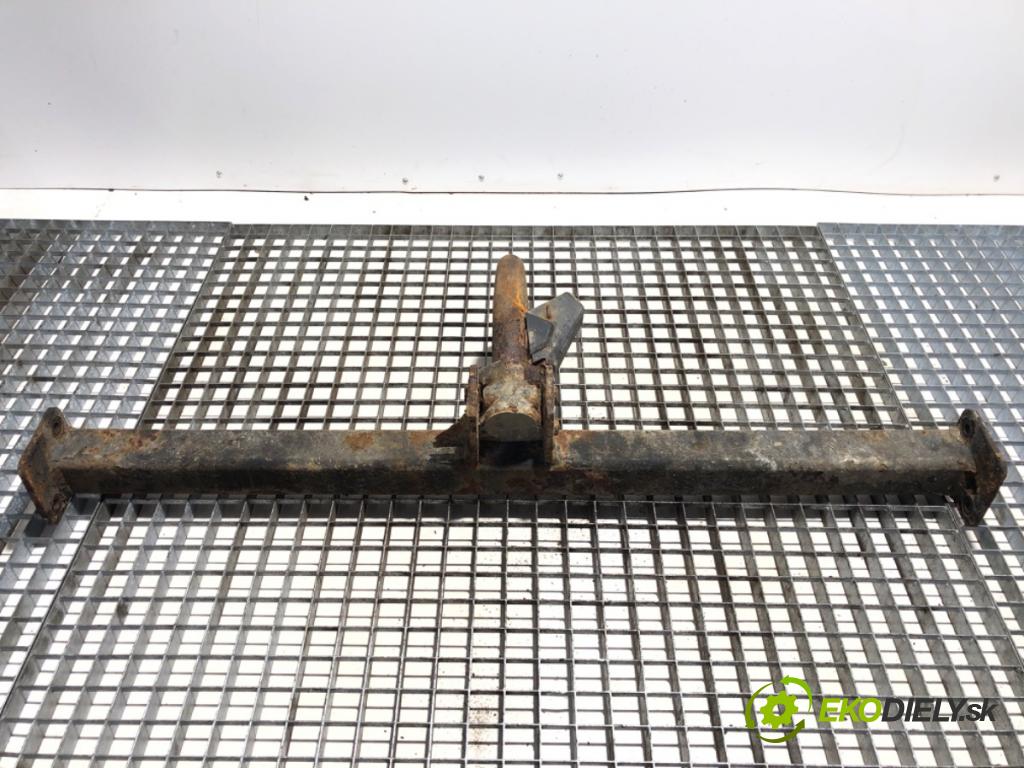 SUBARU FORESTER I SUV 1999 92 kW 2.0 AWD (SF5) 1994 Hák tažné zařízení  (Tažné zařízení)