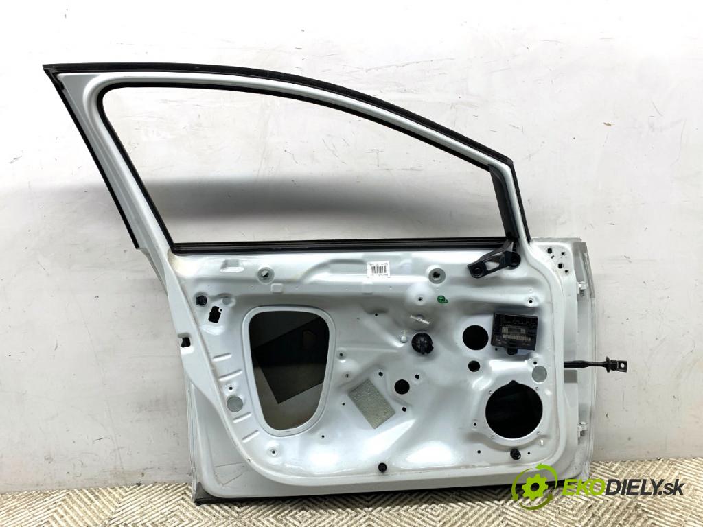VW GOLF VII liftback 2012 77 kW 1.6 TDI 1598 dveře levý přední část LC9A