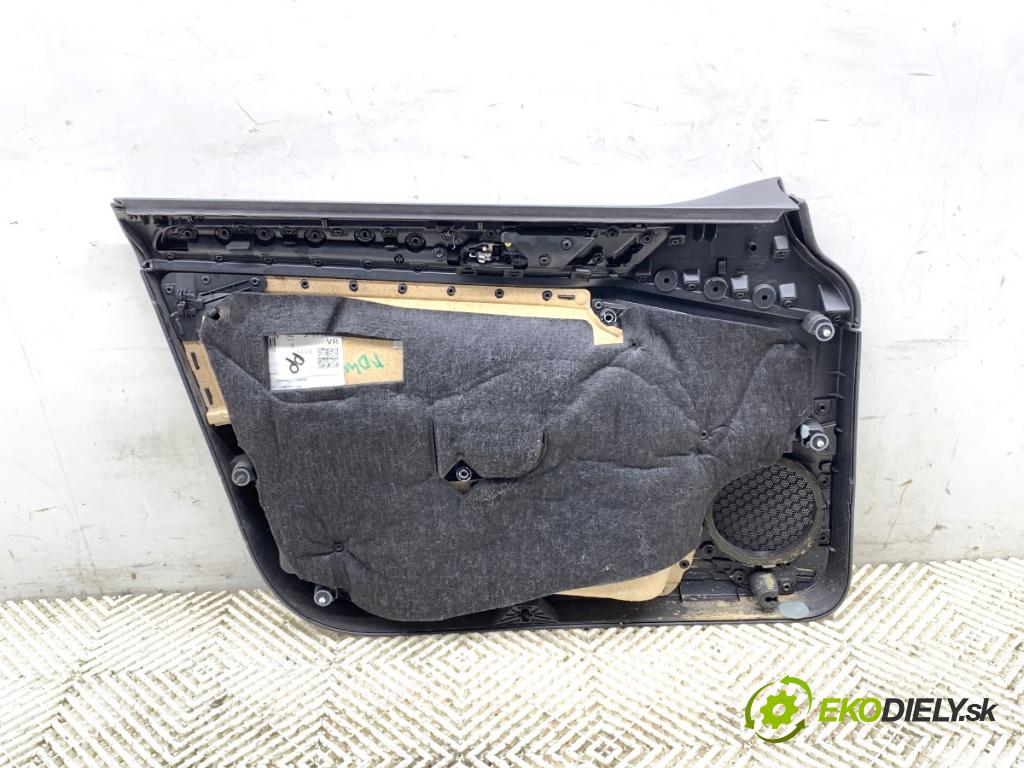 VW GOLF VII liftback 2012 77 kW 1.6 TDI 1598 ča dveře pravý přední část