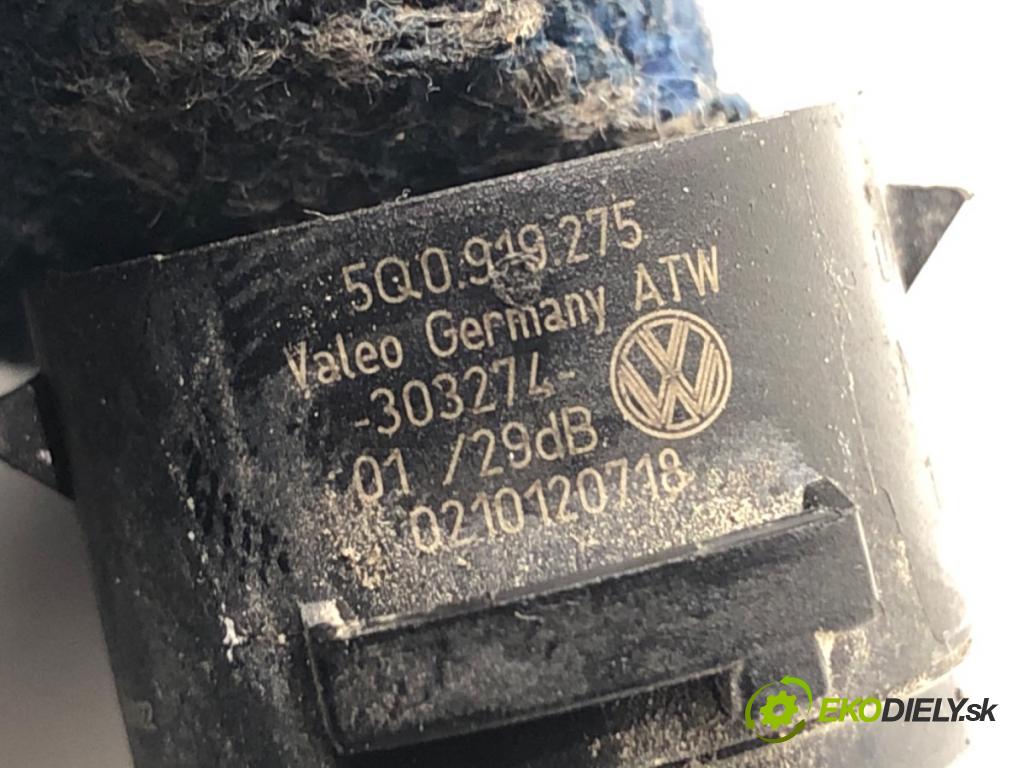 VW GOLF VII liftback 2012 77 kW 1.6 TDI 1598 snímač PDC 5Q0919275