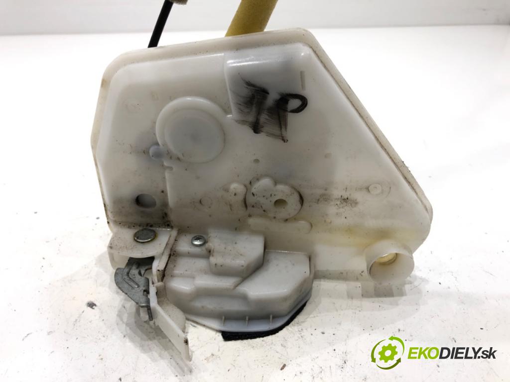 MAZDA 2 DL liftback 2019 66 kW 1.5 SKYACTIV-G 1496 zámok dveře levý přední část