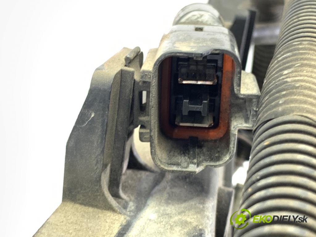 VOLVO S60 I sedan 2003 125 kW 2.4 2435 ventilátor chladiče 8649634 (Ventilátor)