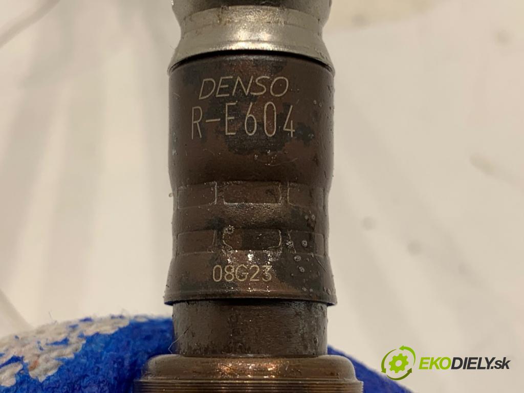 VOLVO S60 I sedan 2003 125 kW 2.4 2435 sonda lambda predný R-E604 (Lambda sonda)