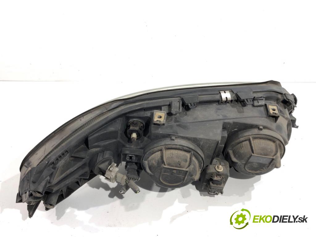 VOLVO S60 I sedan 2003 125 kW 2.4 2435 světlomet levý přední část 8659606