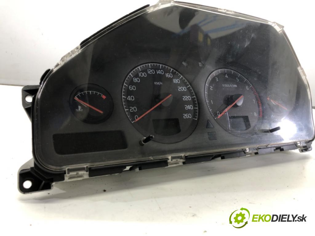 VOLVO S60 I sedan 2003 125 kW 2.4 2435 Prístrojovka 8637993 (Prístrojová doska)