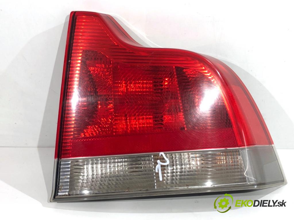 VOLVO S60 I sedan 2003 125 kW 2.4 2435 světlo pravý zadní část 